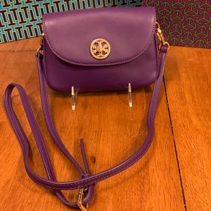 Tory Burch Robinson Crossbody Bag NWOT